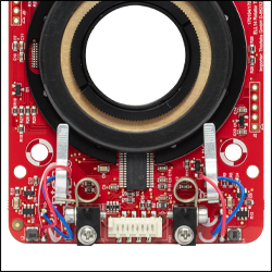 The Tips of the Motors Contacting the Edge of the Rotation Stage