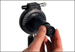 inserting polarizer in lens tube