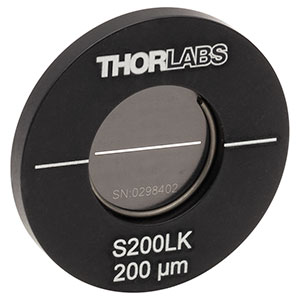 S200LK - Ø1in Mounted Slit, 200 ± 4 µm Wide, 10 mm Long