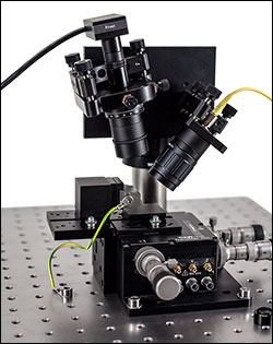 side view showing cantilever & sample stage locations